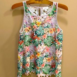 Beautiful cutout tank